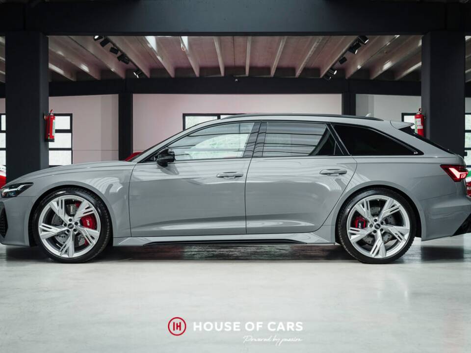Immagine 10/24 di Audi RS6 Avant (2023)