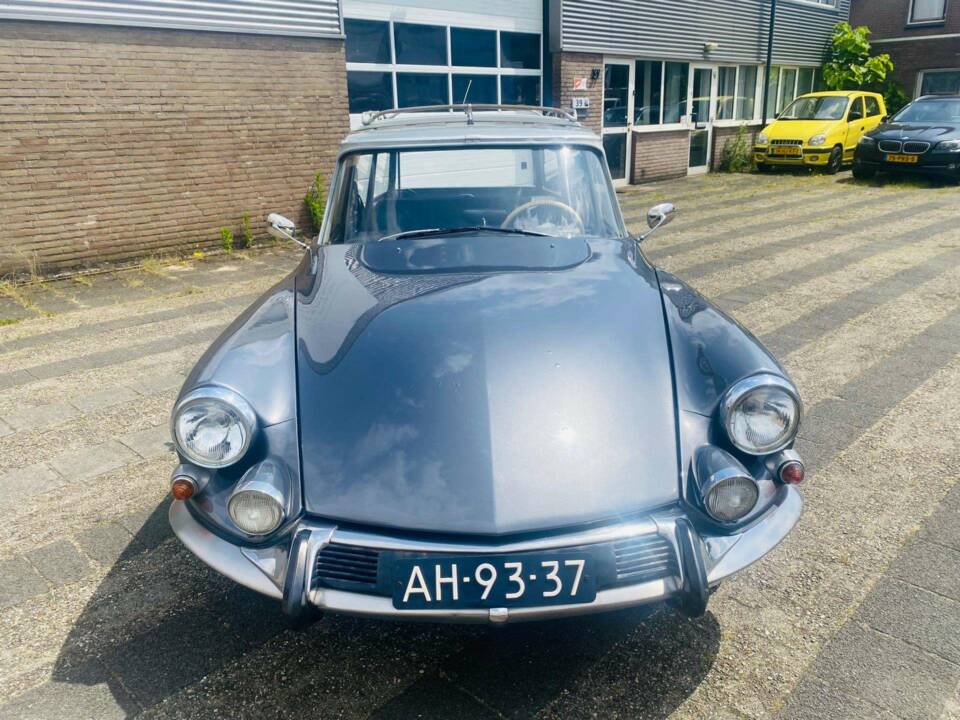 Bild 24/50 von Citroën DS 21 Familiale (1967)