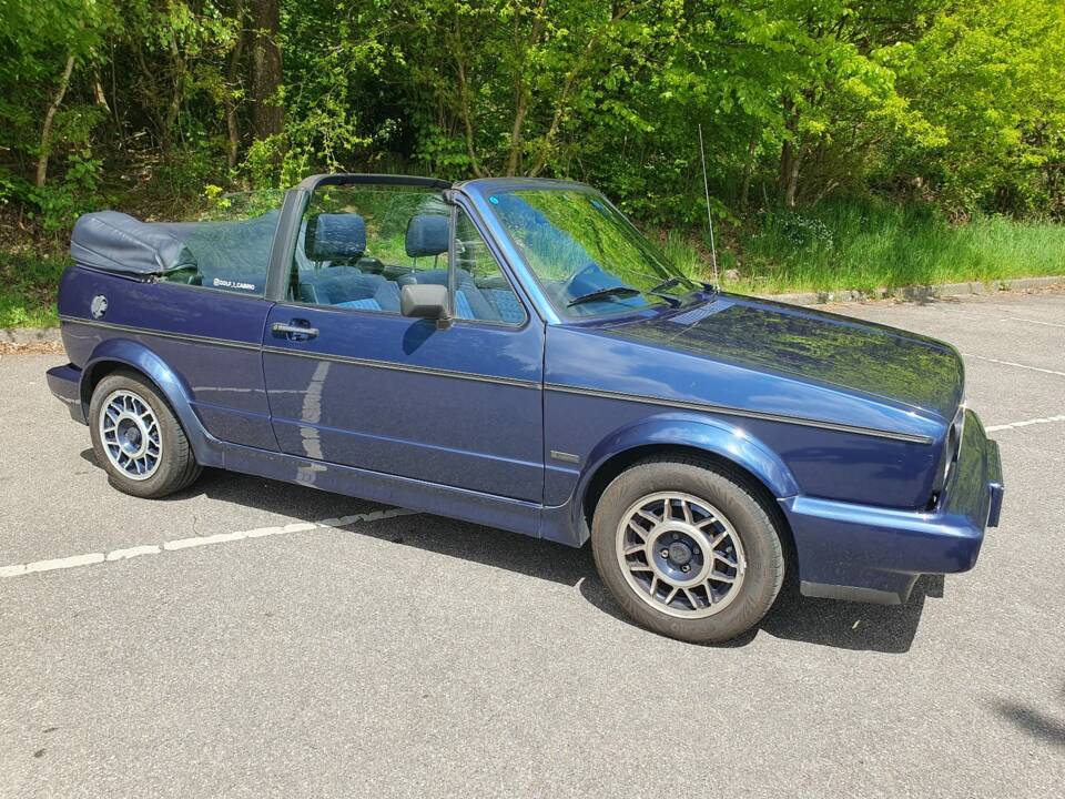 Image 25/75 de Volkswagen Golf Mk I Convertible 1.8 (1991)