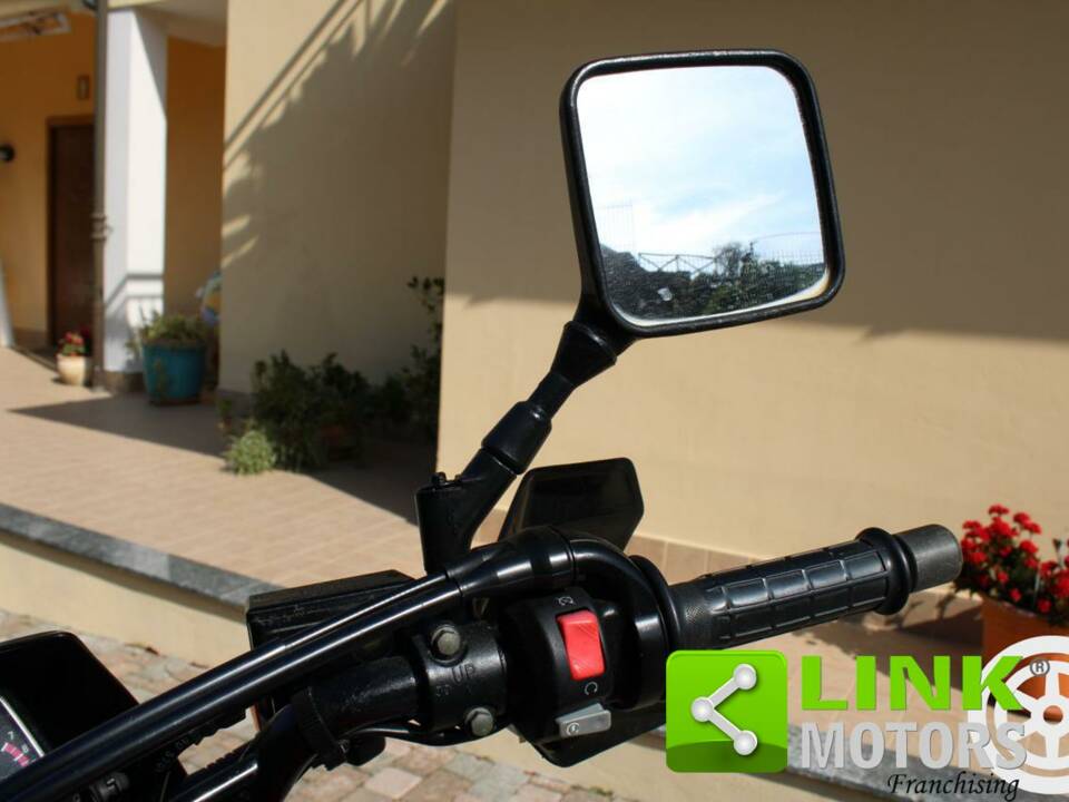 Bild 6/10 von Yamaha DUMMY (1999)