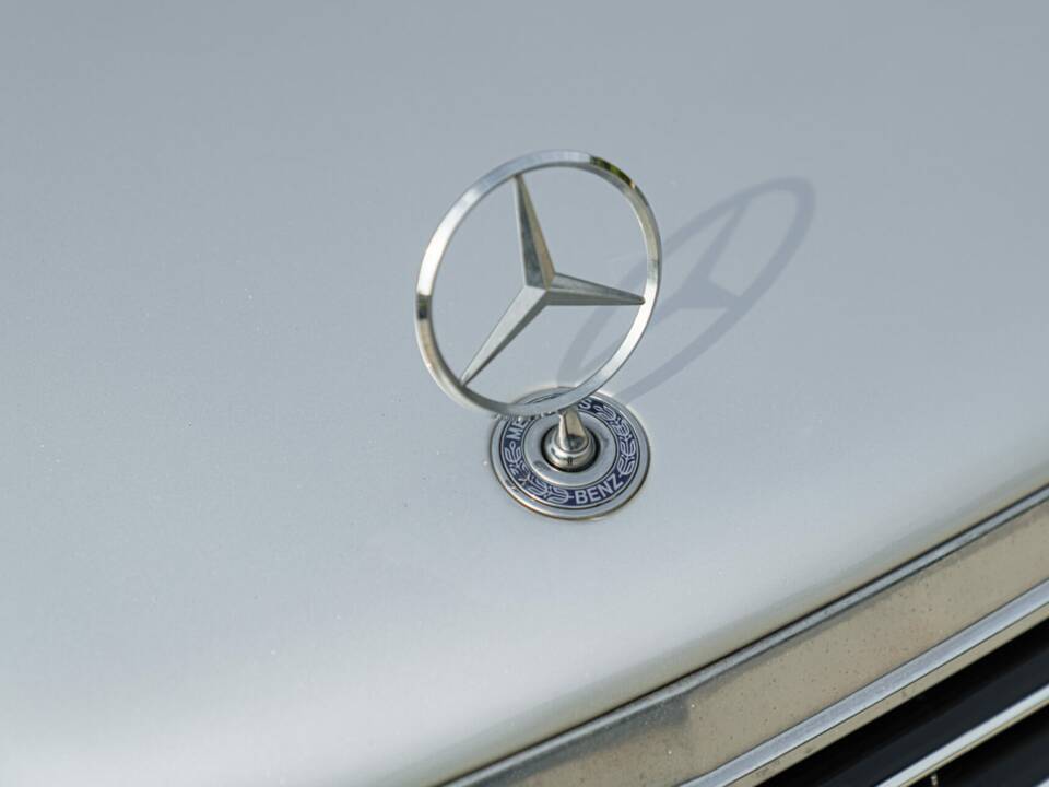 Image 9/50 of Mercedes-Benz C 36 AMG (1995)
