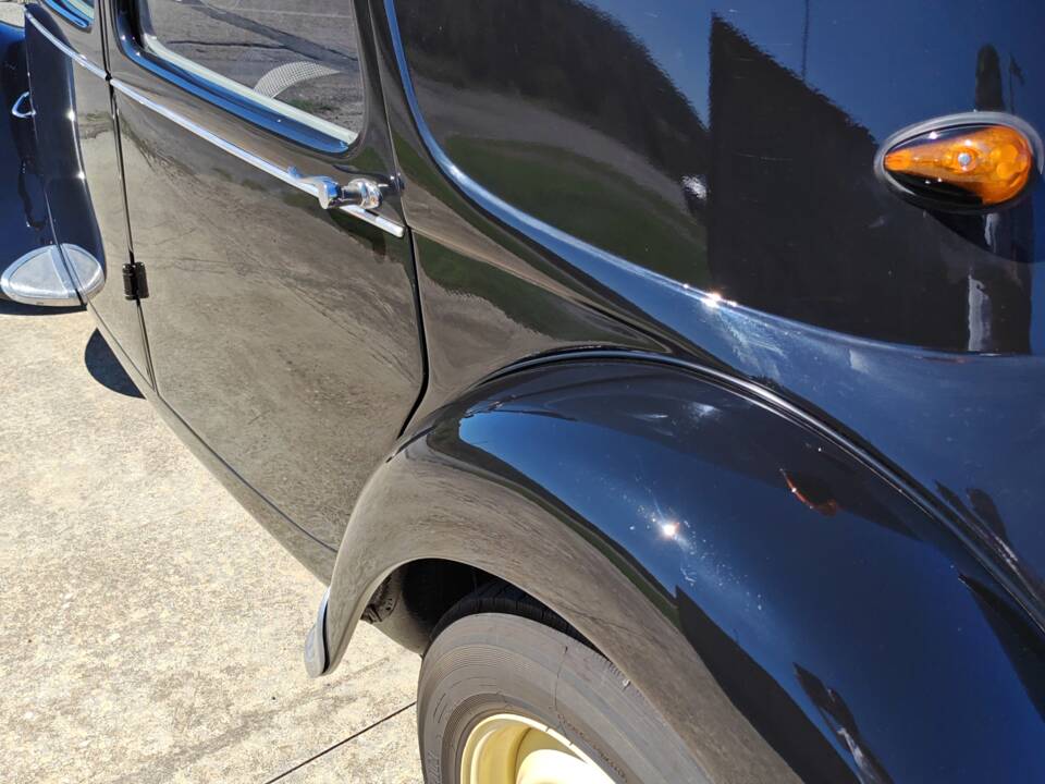 Image 32/47 of Citroën Traction Avant 11 B (1955)