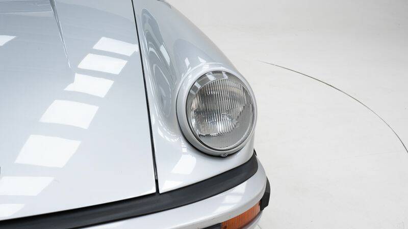 Image 11/15 of Porsche 911 SC 3.0 (1978)
