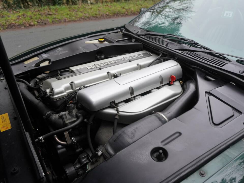 Afbeelding 16/19 van Aston Martin DB 7 (1998)