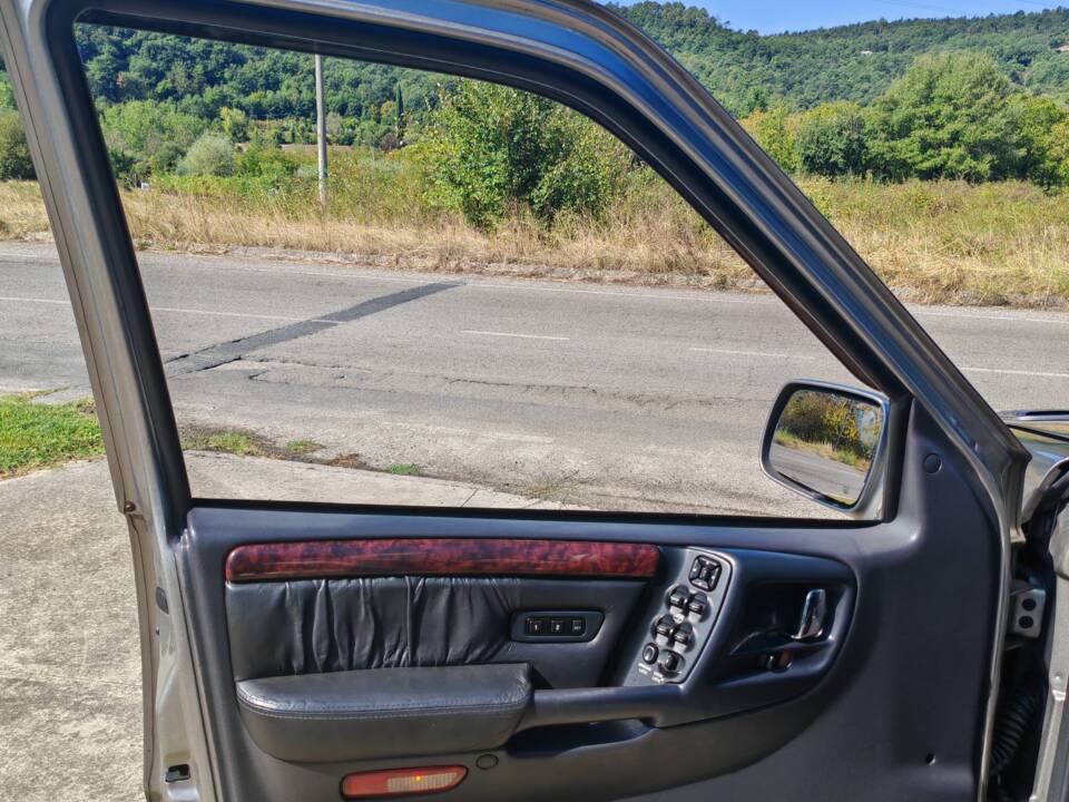 Bild 33/40 von Jeep Grand Cherokee 5.9 Limited (1998)