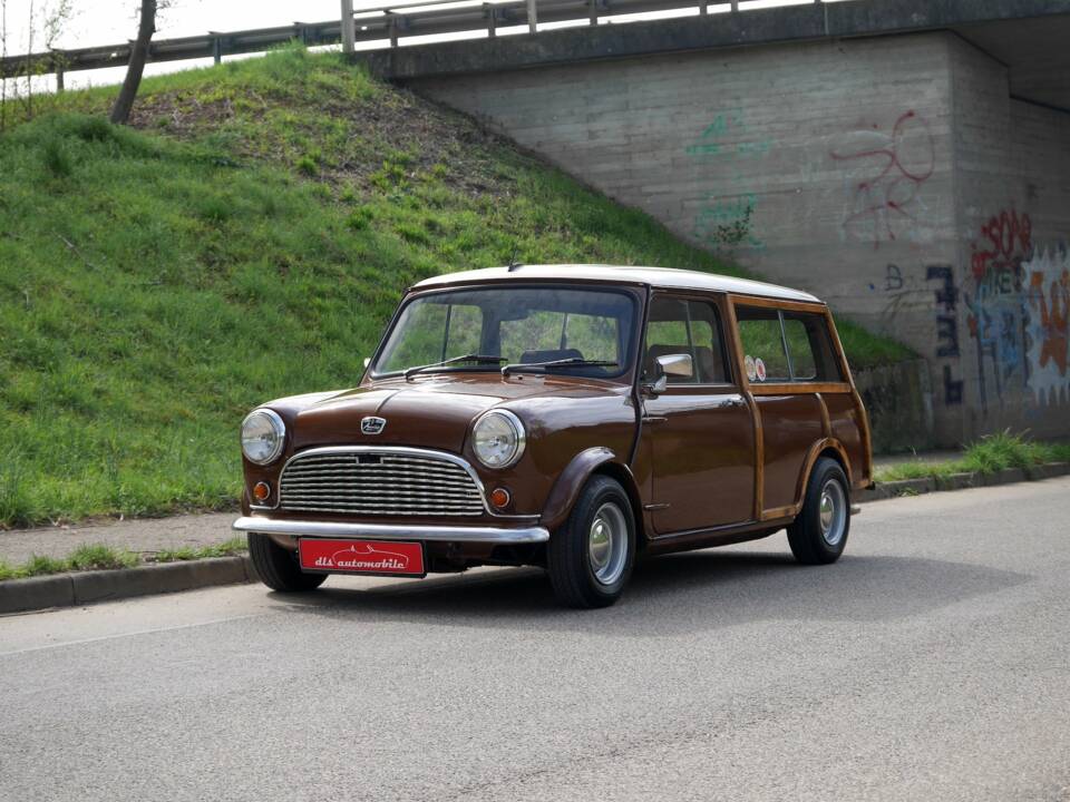 Image 14/45 of Austin Mini Countryman (1968)