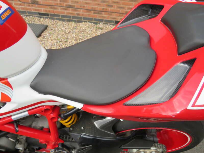 Bild 20/40 von Ducati 1098 R (2008)