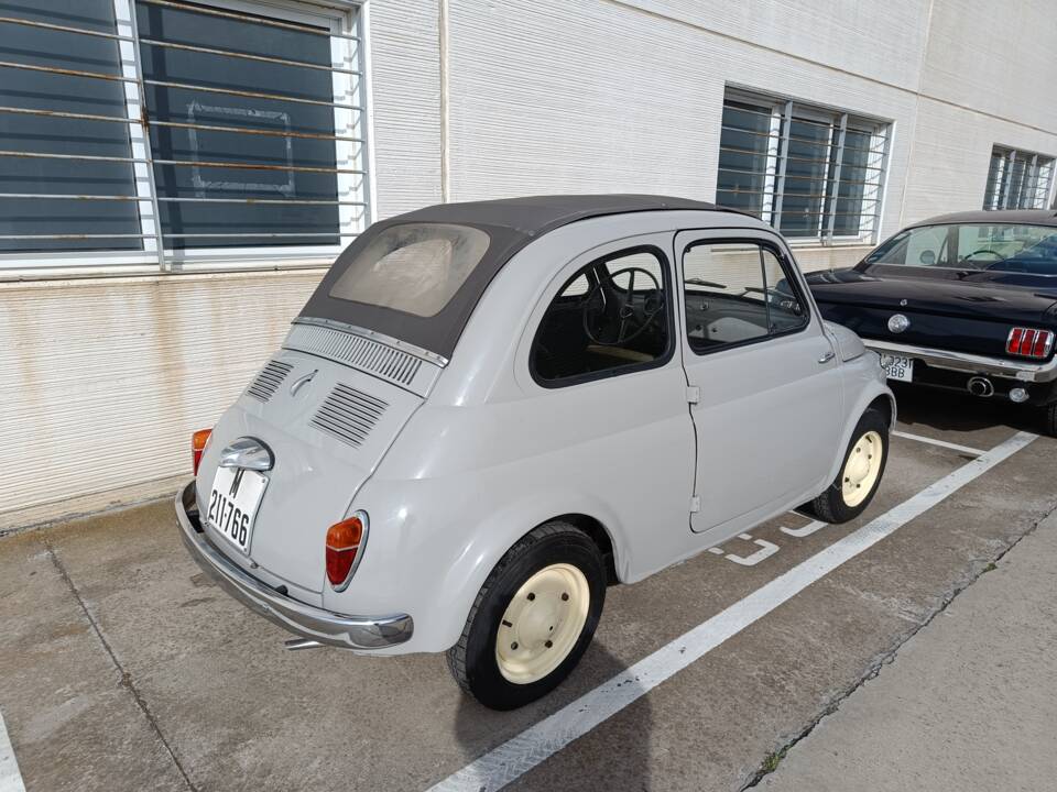 Image 4/26 de FIAT 500 Nuova (1957)