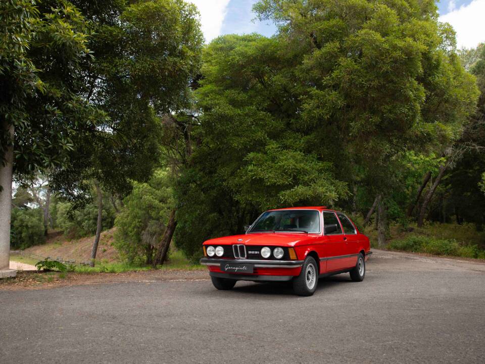 Imagen 12/56 de BMW 323i (1979)