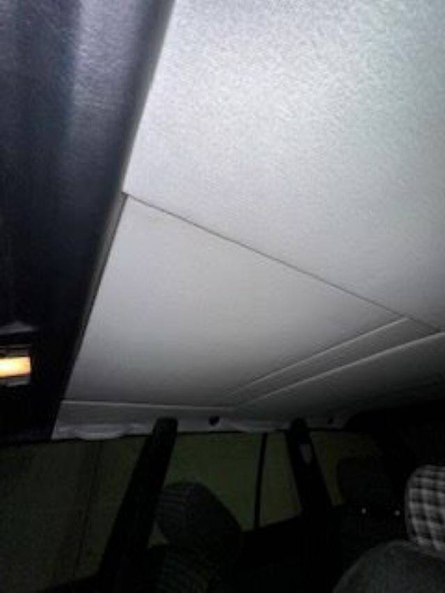 Afbeelding 64/74 van Mercedes-Benz 220 TE (1993)