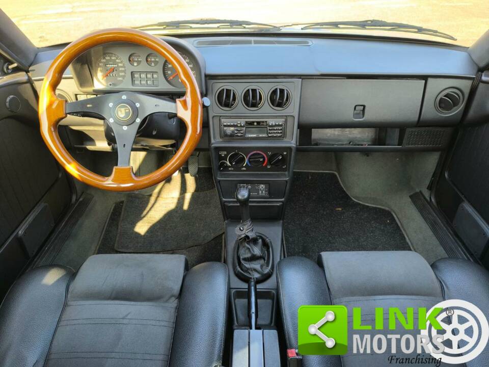 Image 5/10 de Alfa Romeo 33 1.7 16v QV (1991)