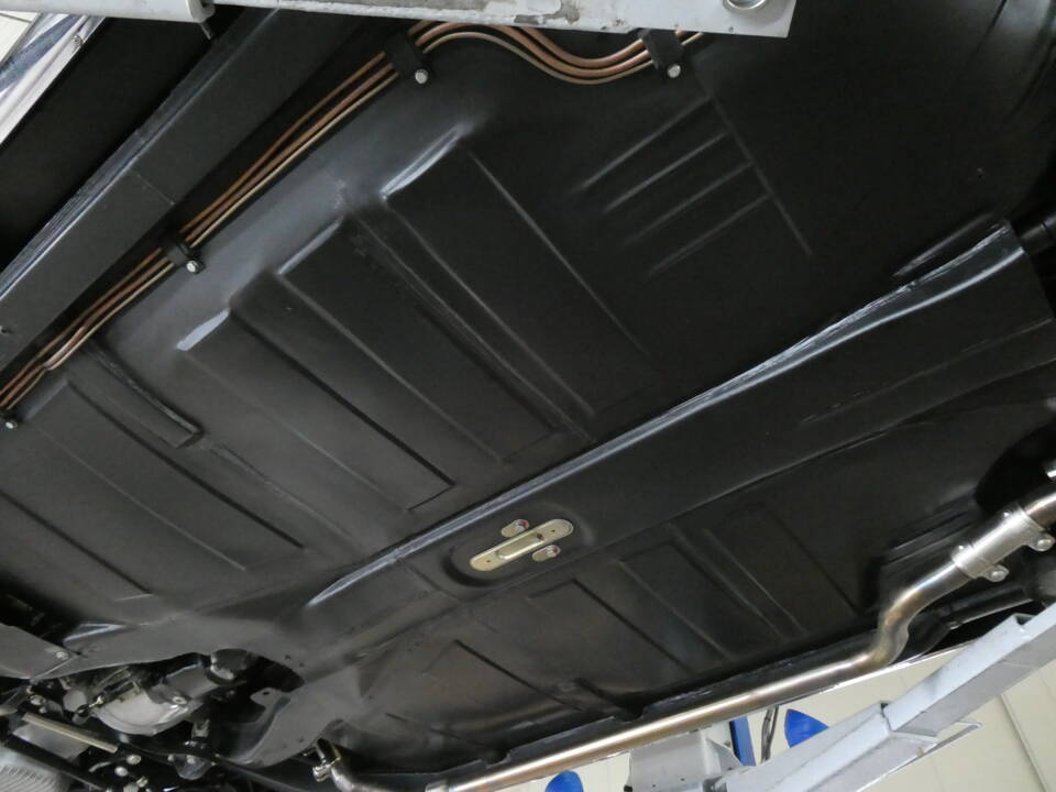 Image 25/26 of Mercedes-Benz 220 SE Cabriolet (1959)