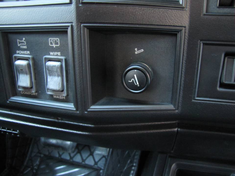 Image 28/30 of Jeep Cherokee (1990)