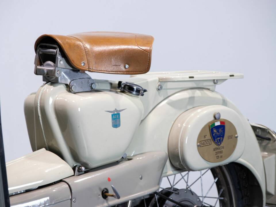 Afbeelding 9/18 van Aermacchi DUMMY (1959)