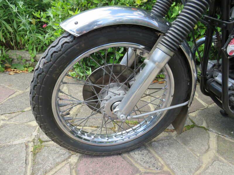 Image 35/47 of Norton Commando 850 Roadster (1974)