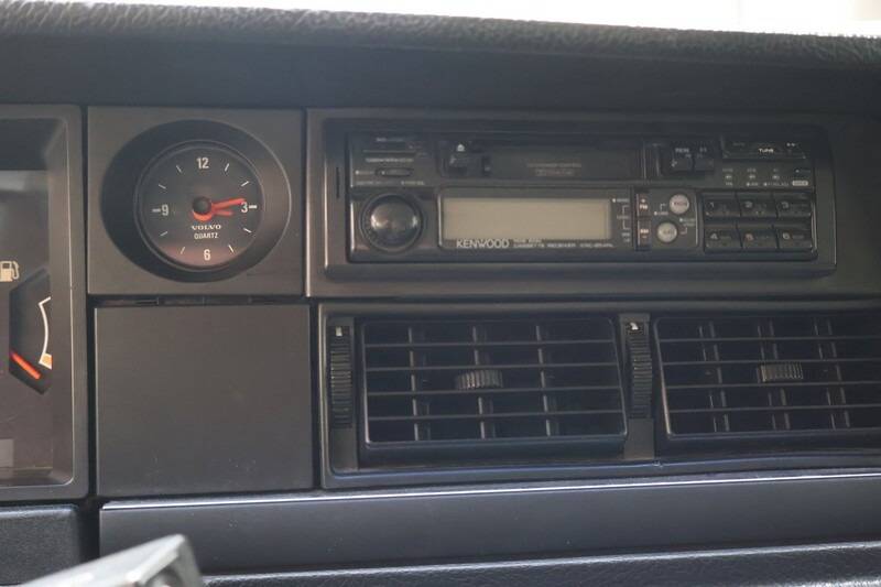 Immagine 37/51 di Volvo 245 Super Polar (1993)