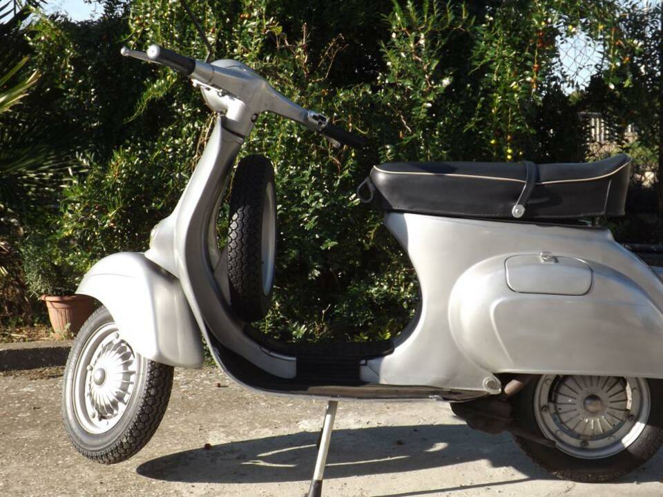 Image 1/43 of Piaggio Vespa 125 Primavera (1973)