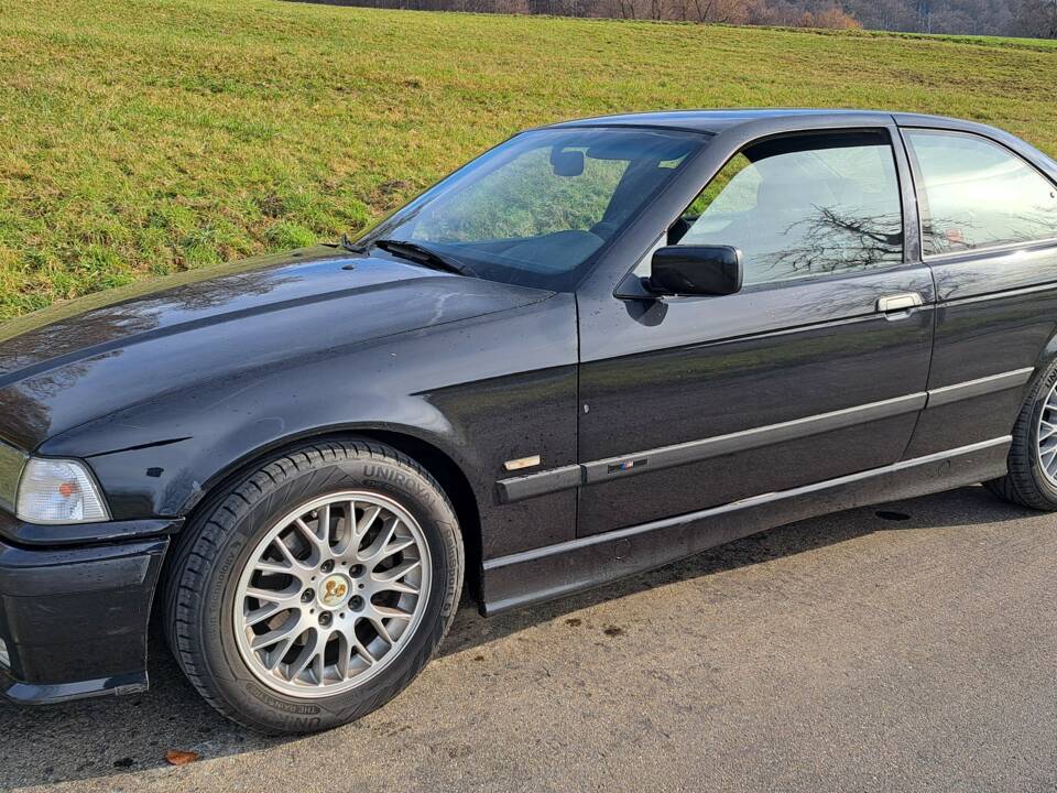 Imagen 3/14 de BMW 318ti Compact (1998)
