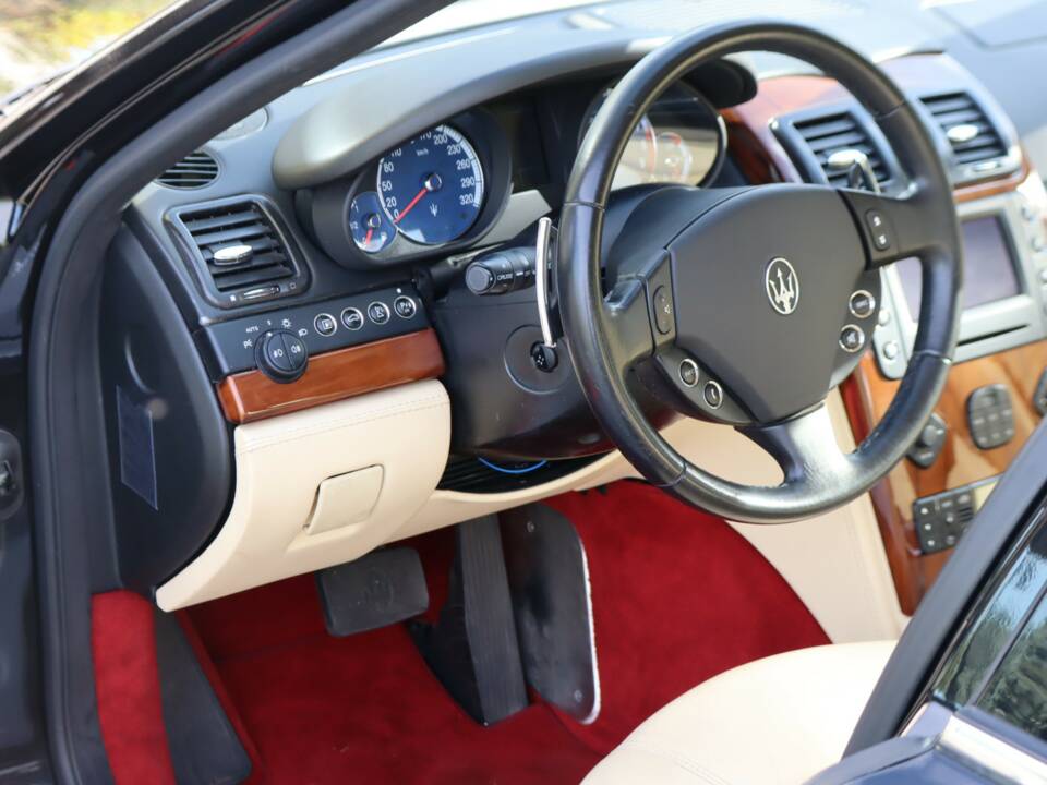 Image 24/50 of Maserati Quattroporte 4.2 (2007)