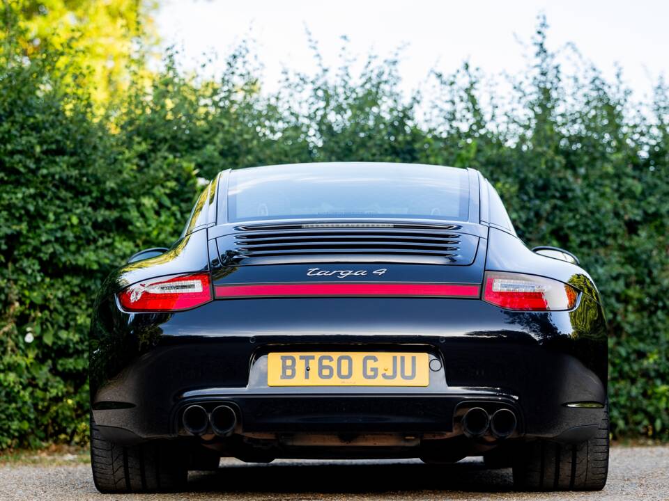 Afbeelding 10/46 van Porsche 911 Targa 4 (2010)