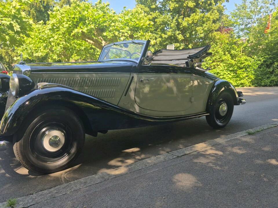 Imagen 1/28 de Mercedes-Benz 170 V  Cabriolet A (1937)