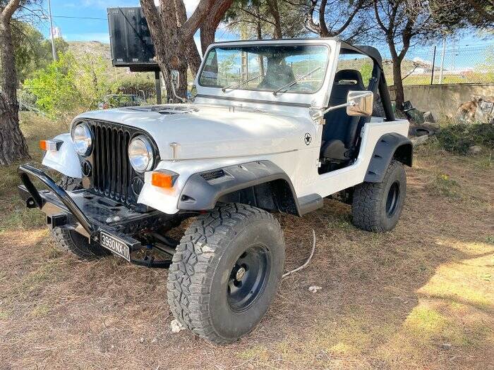 Image 1/6 of Jeep CJ-7 (1983)