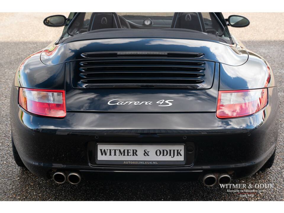 Bild 13/29 von Porsche 911 Carrera 4S (2006)