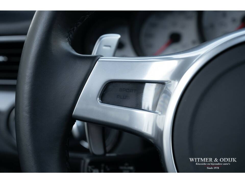 Image 27/34 of Porsche 911 Turbo S (2015)