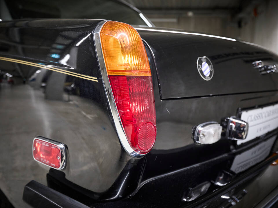 Image 41/99 of Rolls-Royce Corniche I (1979)