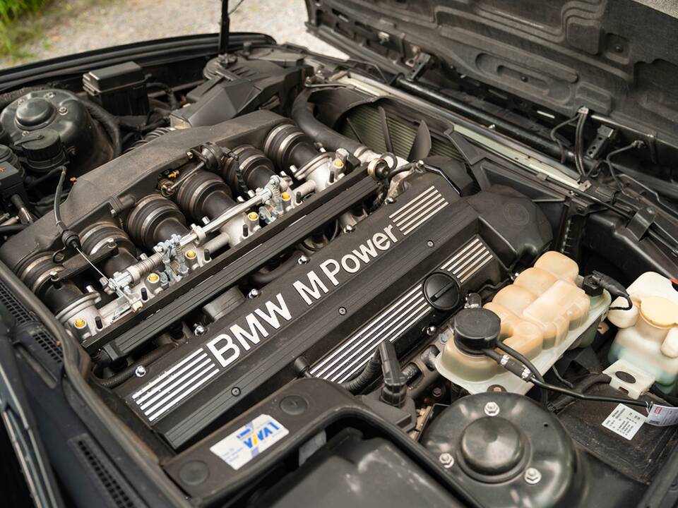 Bild 40/45 von BMW M5 (1992)