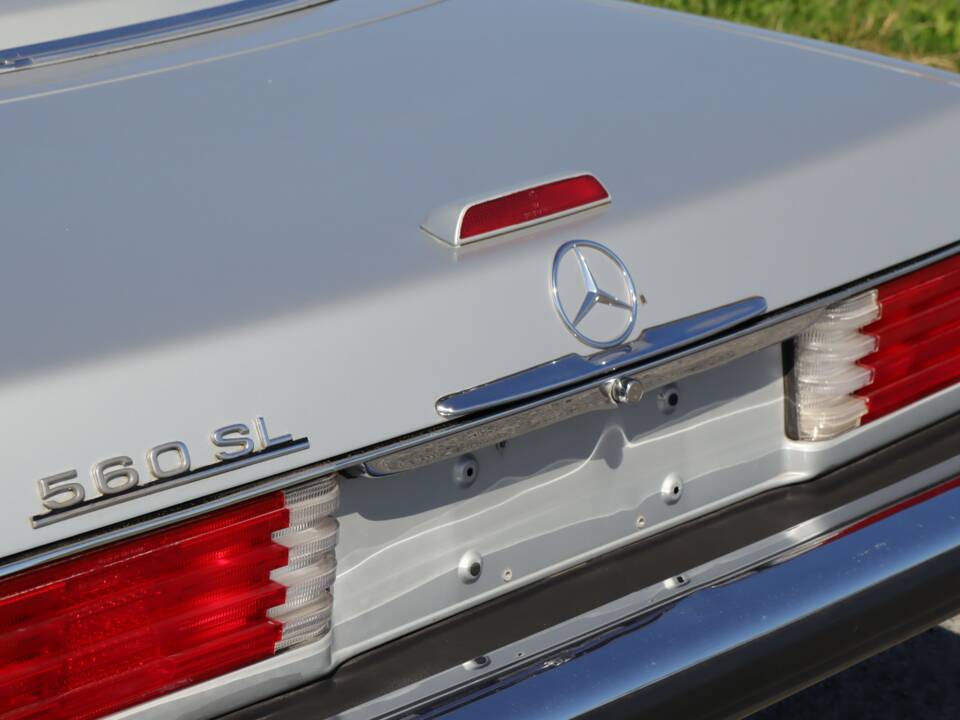 Image 20/50 de Mercedes-Benz 560 SL (1988)