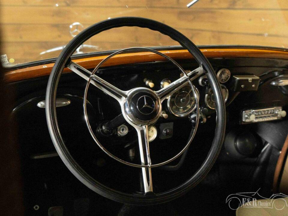 Bild 13/19 von Mercedes-Benz 170 S Cabriolet A (1950)
