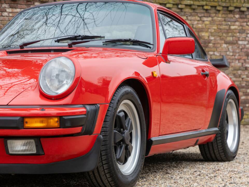 Bild 18/50 von Porsche 911 Carrera 3.2 (1988)