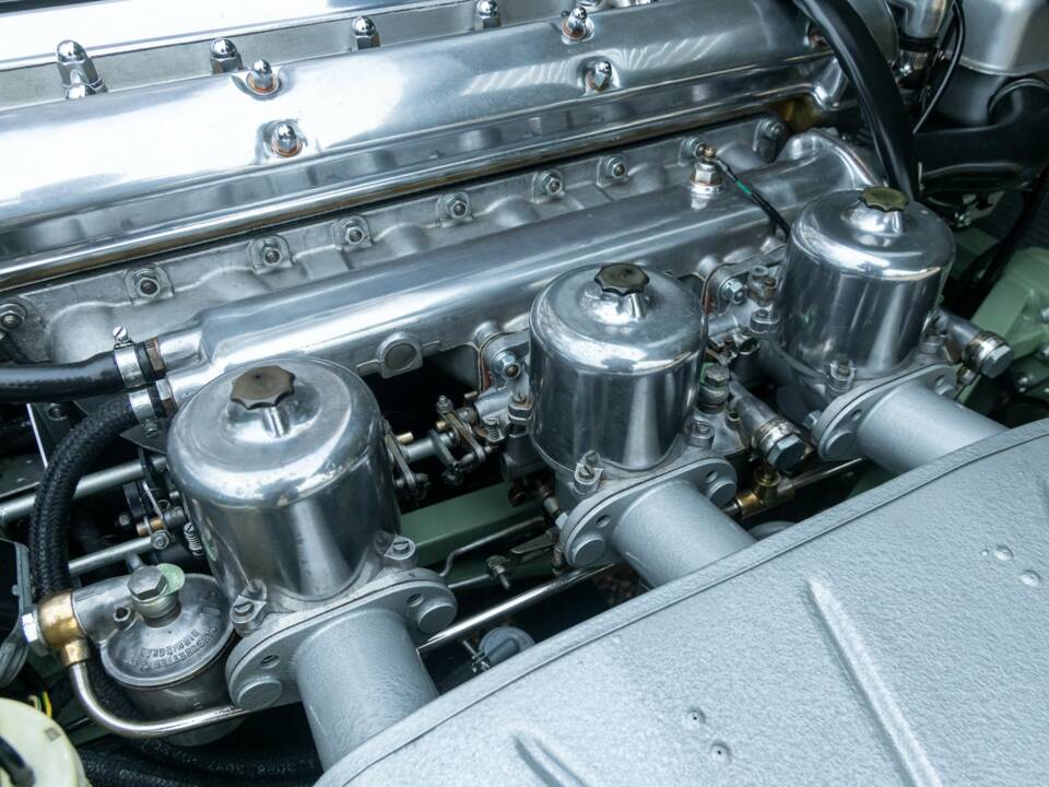Afbeelding 27/50 van Jaguar E-Type 4.2 (1967)