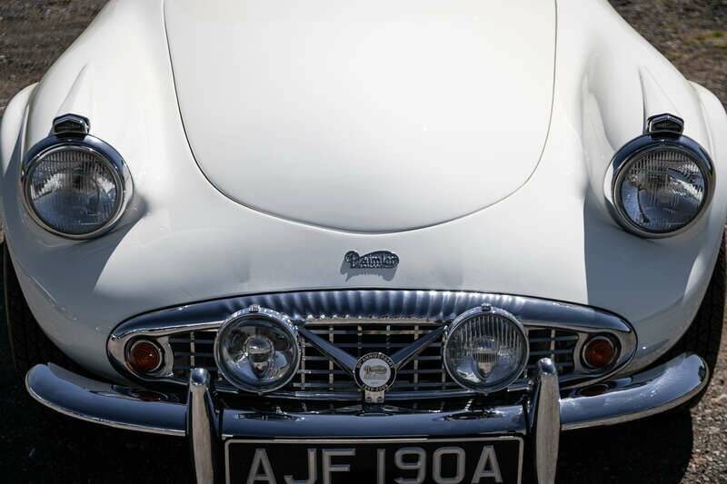 Afbeelding 32/37 van Daimler SP 250 (1963)