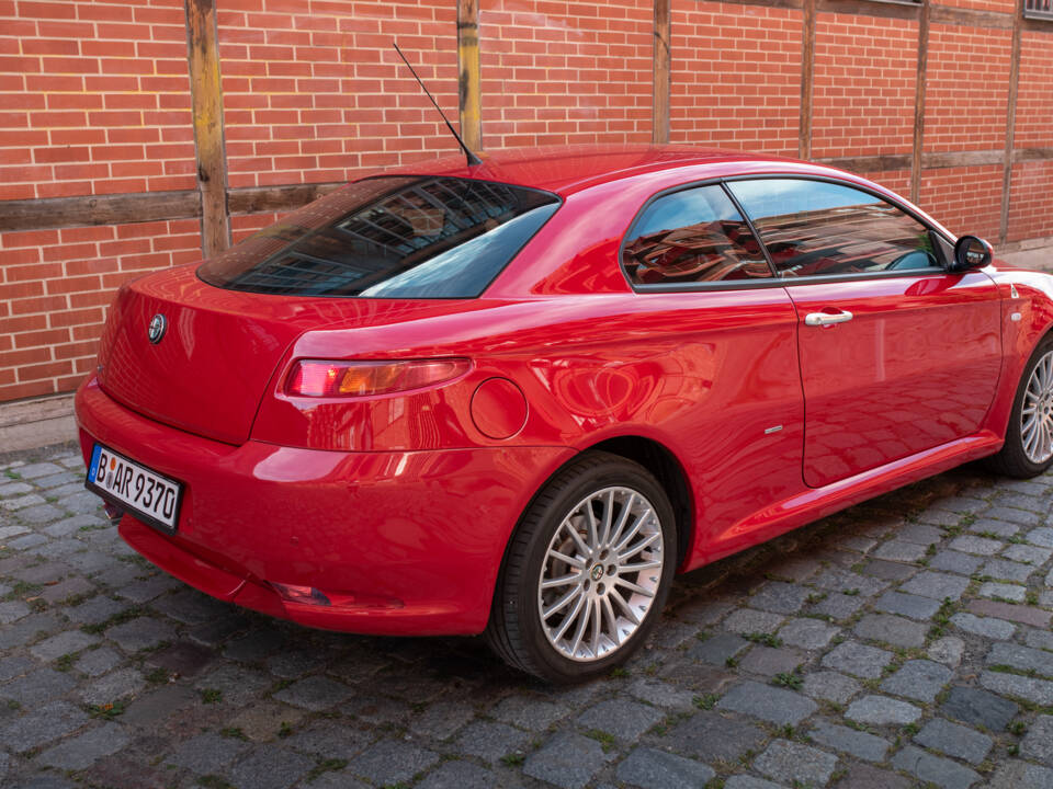 Afbeelding 10/40 van Alfa Romeo GT 2.0 JTS (2004)