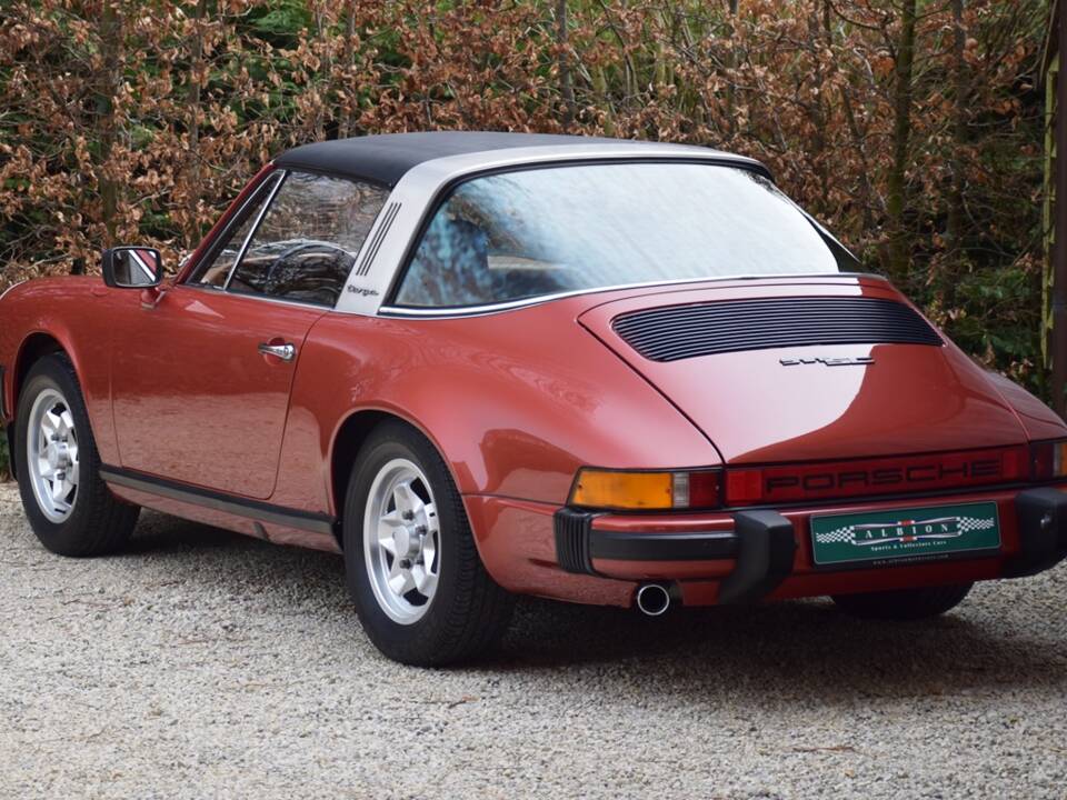 Immagine 7/42 di Porsche 911 2.7 (1977)