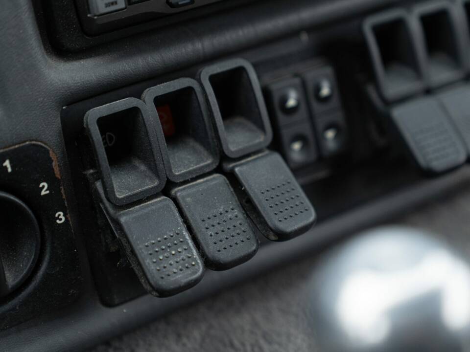 Image 47/50 of Ford RS200 (1987)