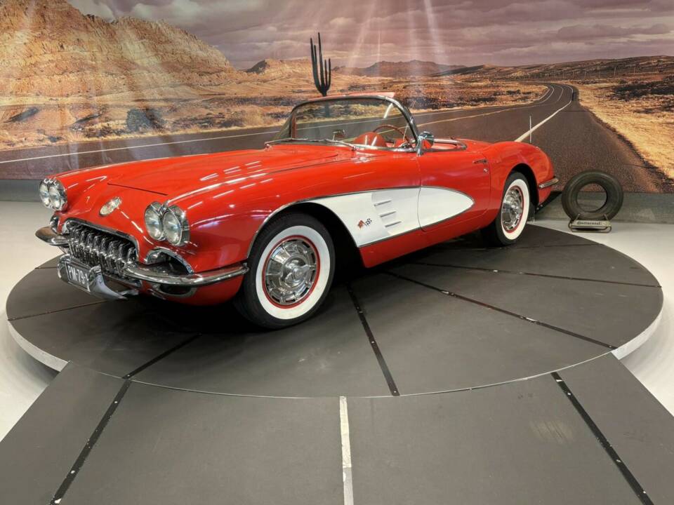 Image 25/50 of Chevrolet Corvette (1959)