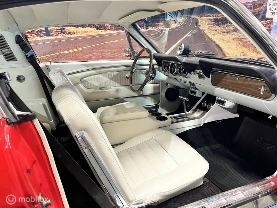Image 24/34 of Ford Mustang 289 (1966)