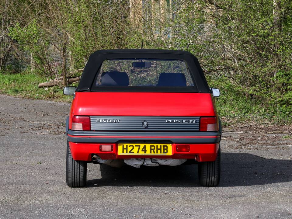 Image 6/38 of Peugeot 205 CTi (1991)