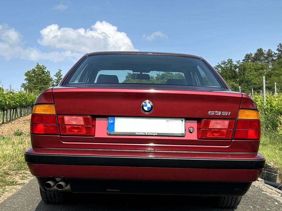 Image 6/51 of BMW 535i (1991)