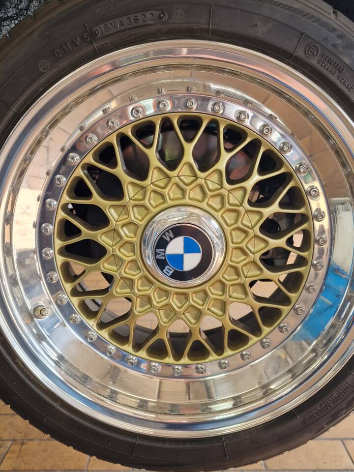 Image 25/70 of BMW M3 (1990)