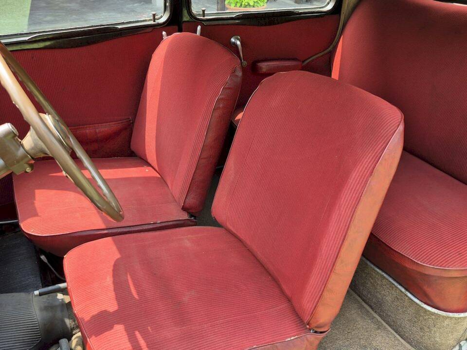 Image 20/47 of FIAT 1100 E (1952)