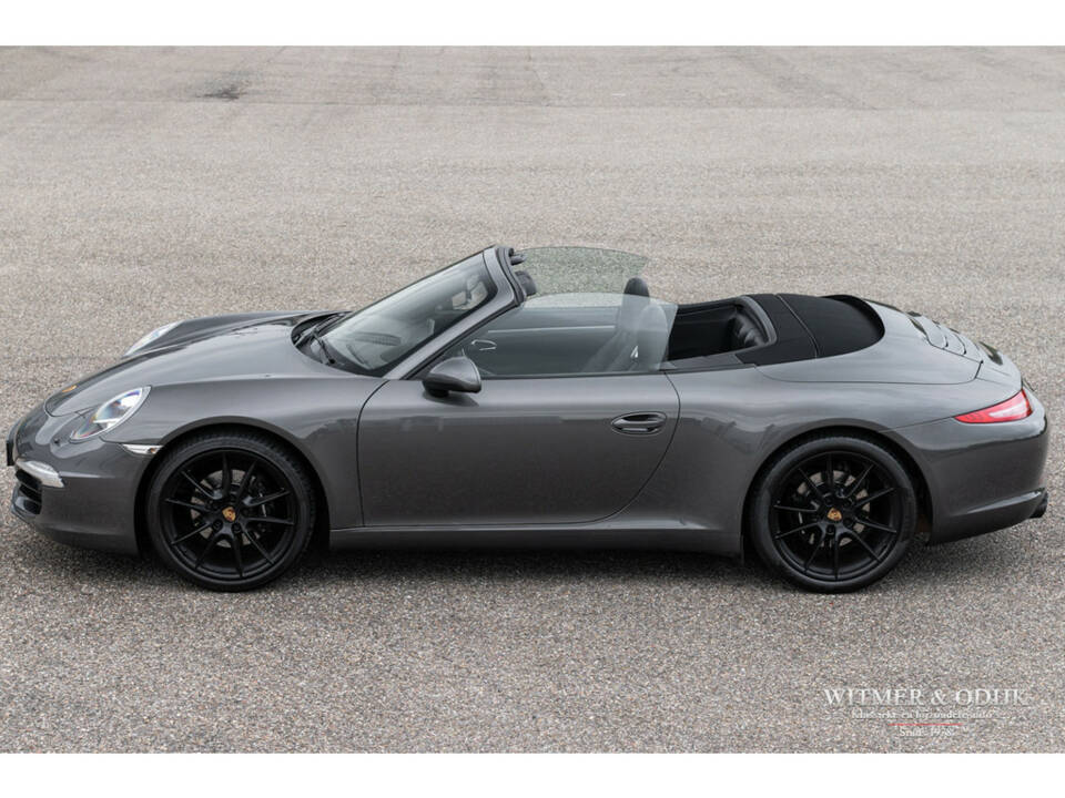 Image 18/31 of Porsche 911 Carrera (2012)