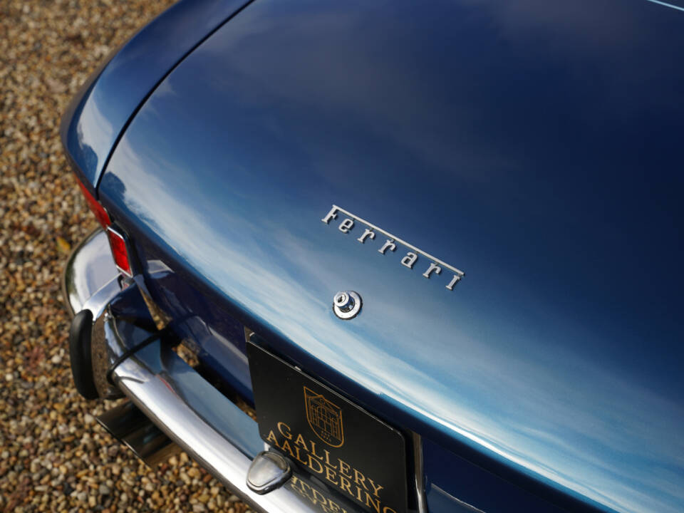 Image 27/50 of Ferrari 330 GT (1966)