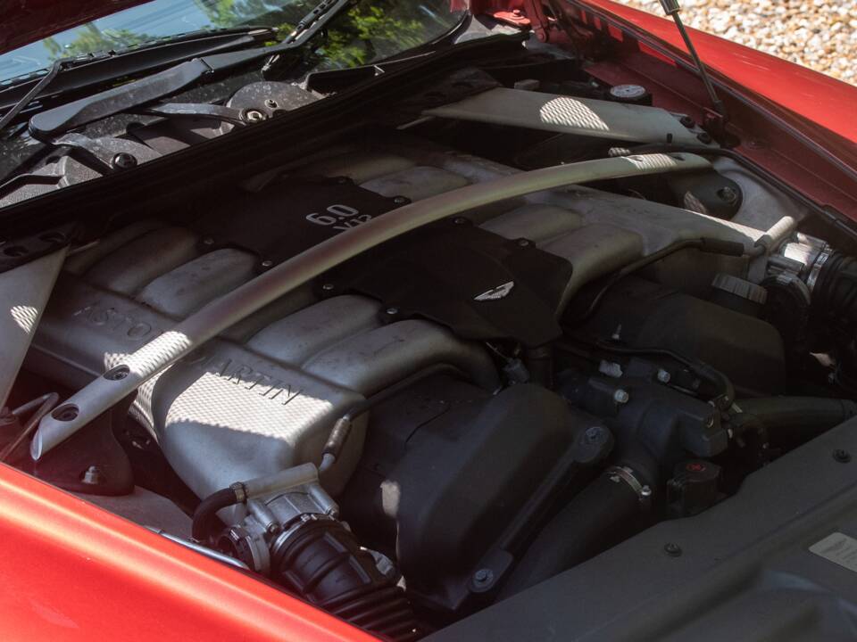 Bild 5/50 von Aston Martin DB 9 Volante (2006)