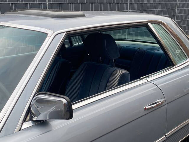 Image 6/16 of Mercedes-Benz 380 SLC (1980)