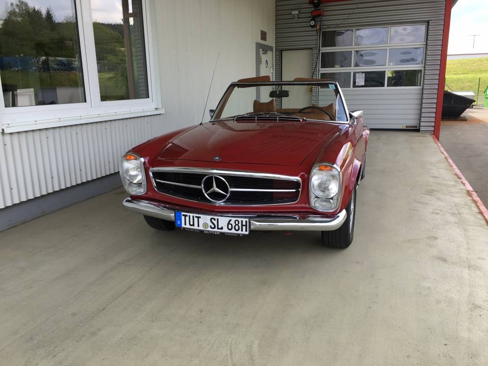 Image 8/21 of Mercedes-Benz 280 SL (1971)