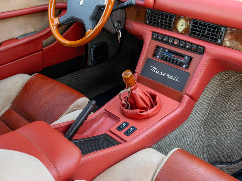 Bild 44/71 von Maserati Biturbo Si (1987)